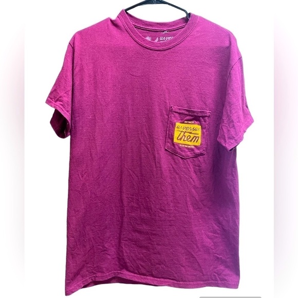 Us Versus Them Burgundy Tee Shirt Size Medium - Picture 1 of 4